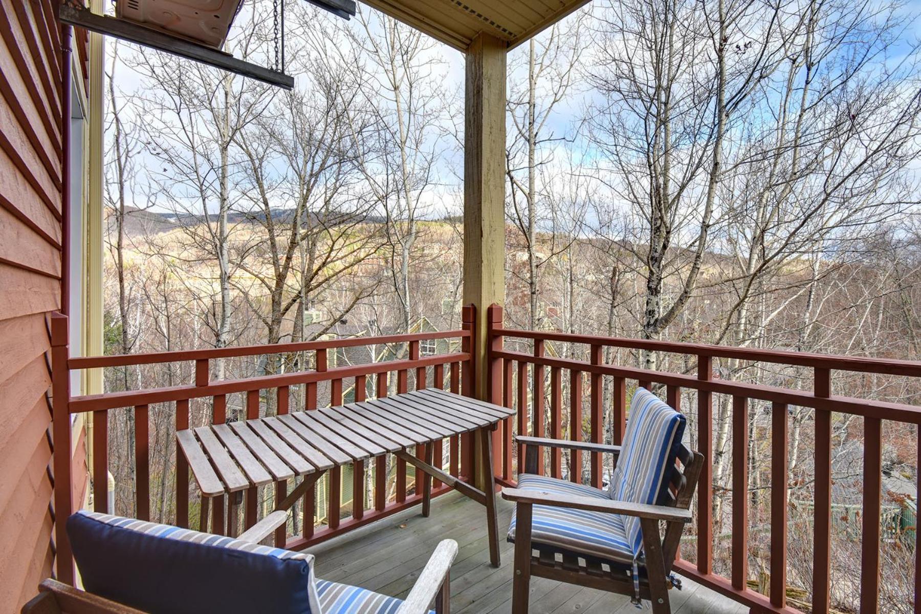 Апартаменты Tremblant Prestige - Les Eaux 207-2 Мон-Трамблан Экстерьер фото